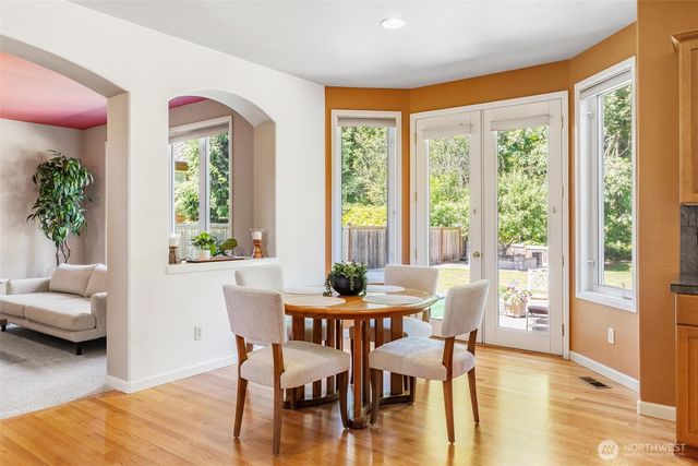 26810 SE 9th Way, Sammamish, WA 98075