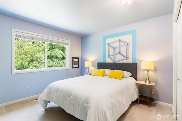 26810 SE 9th Way, Sammamish, WA 98075