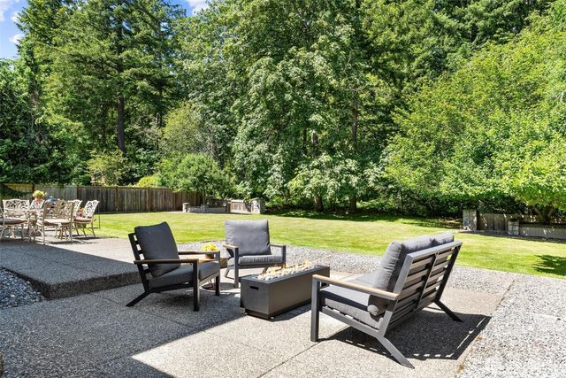 26810 SE 9th Way, Sammamish, WA 98075
