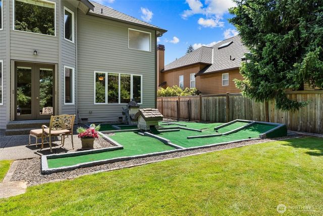 26810 SE 9th Way, Sammamish, WA 98075