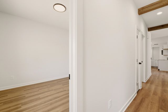 3422 E Thunder, Wichita, KS 67220