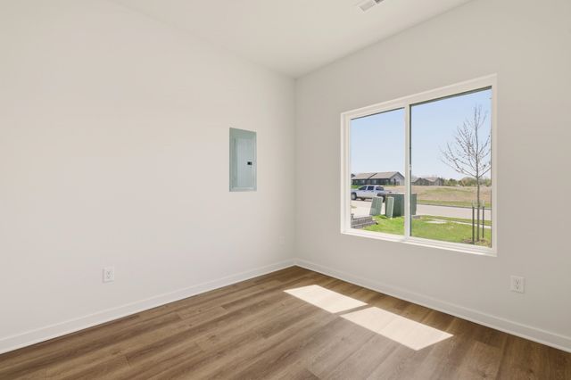 3422 E Thunder, Wichita, KS 67220