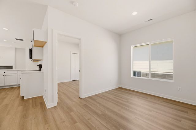3422 E Thunder, Wichita, KS 67220