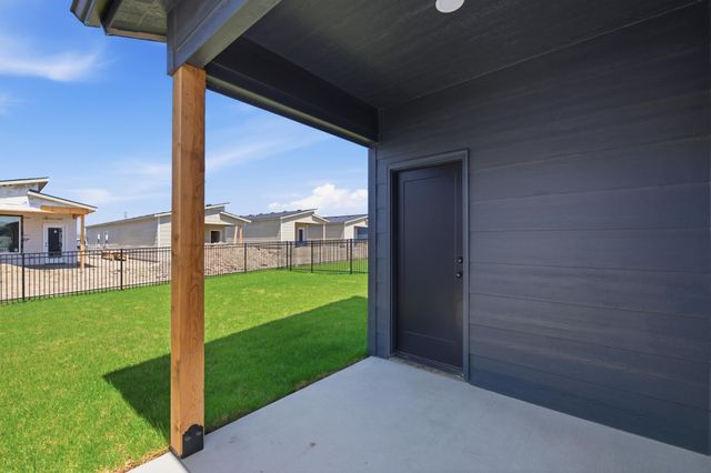 3422 E Thunder, Wichita, KS 67220