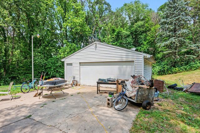 5953 Dawes Avenue, Kalamazoo, MI 49048