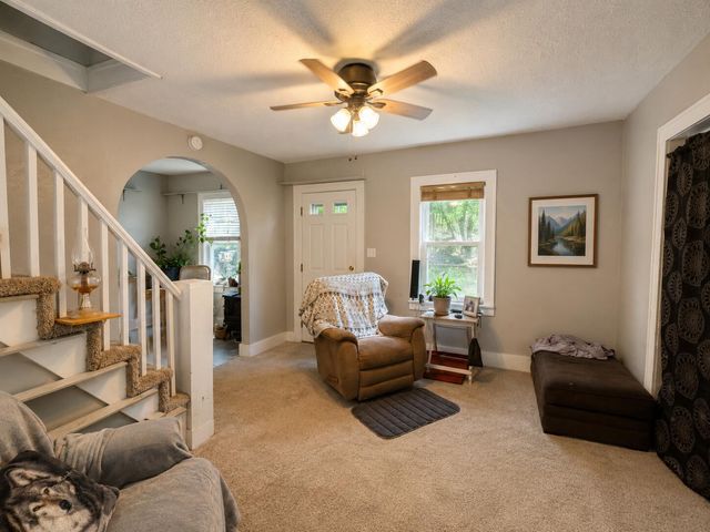 5953 Dawes Avenue, Kalamazoo, MI 49048