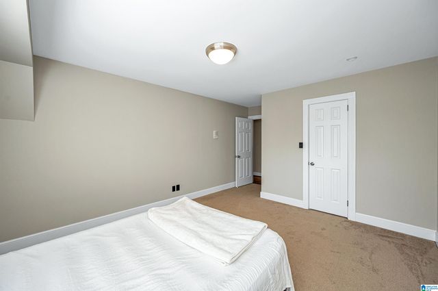 1123 LAKE FOREST CIRCLE, Hoover, AL 35244