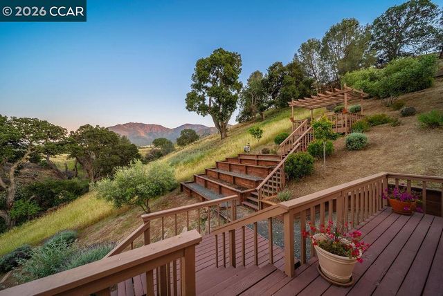 5787 Lewis Way, Concord, CA 94521