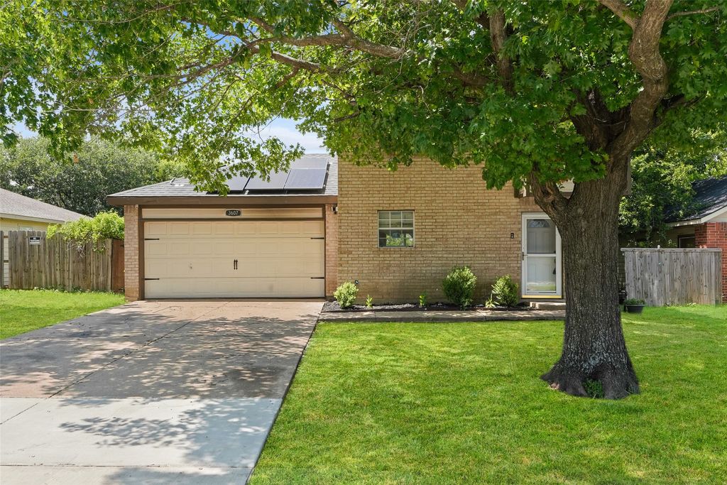 3607 Pinebrook Drive, Dallas, TX 75241
