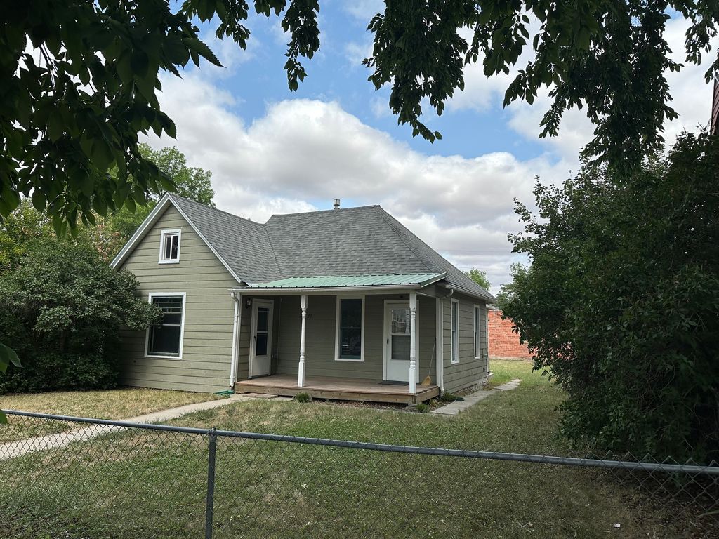 721 5th Avenue S, Great Falls, MT 59405 photo 1