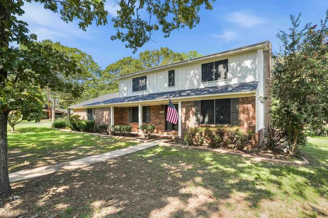 1701 War Eagle Drive, North Little Rock, AR 72116