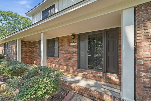1701 War Eagle Drive, North Little Rock, AR 72116