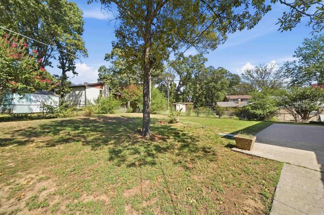 1701 War Eagle Drive, North Little Rock, AR 72116