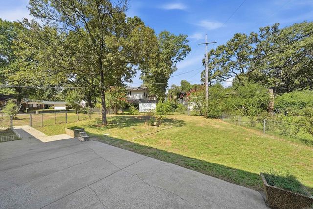 1701 War Eagle Drive, North Little Rock, AR 72116