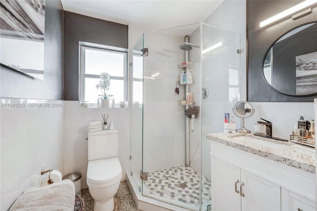 1245 NE 154th St, North Miami Beach, FL 33162