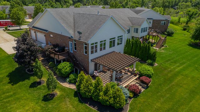 917 Aaron Court, Crown Point, IN 46307