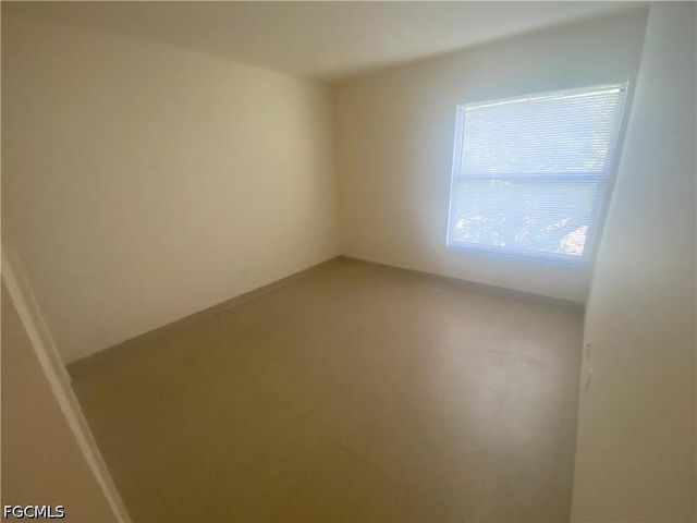 3555 Seminole AVE, Fort Myers, FL 33916