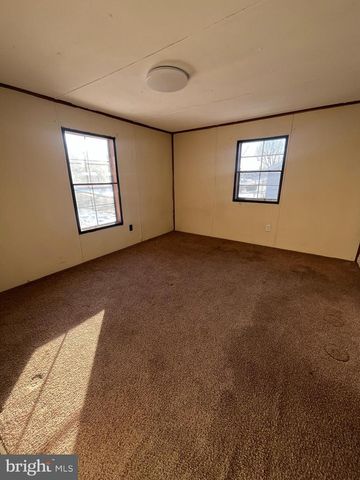 1003 KESSLER DR, Shippensburg, PA 17257