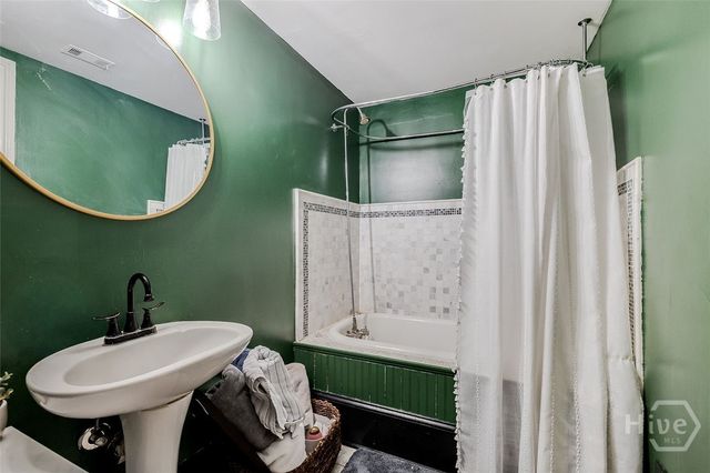 216 W Bolton Street, Savannah, GA 31401