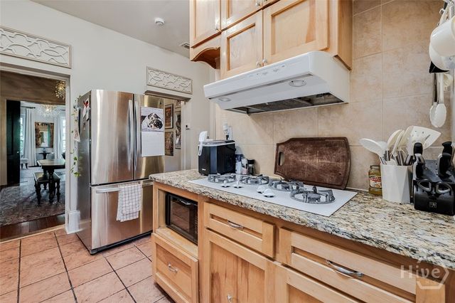 216 W Bolton Street, Savannah, GA 31401