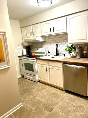 216 W Bolton Street, Savannah, GA 31401