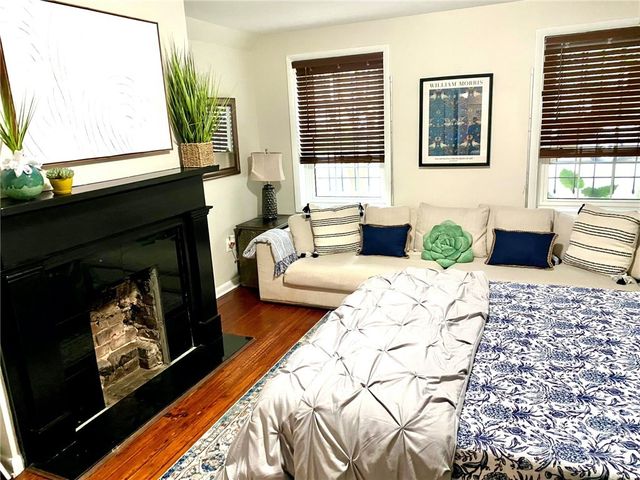 216 W Bolton Street, Savannah, GA 31401