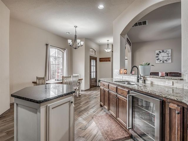 925 SW 14th Street, Moore, OK 73160