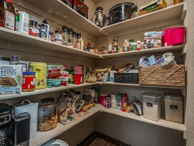 925 SW 14th Street, Moore, OK 73160