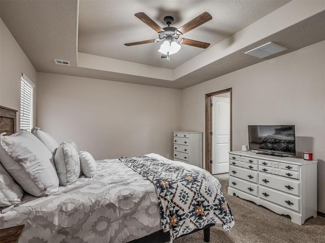 925 SW 14th Street, Moore, OK 73160