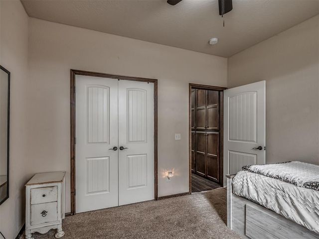 925 SW 14th Street, Moore, OK 73160