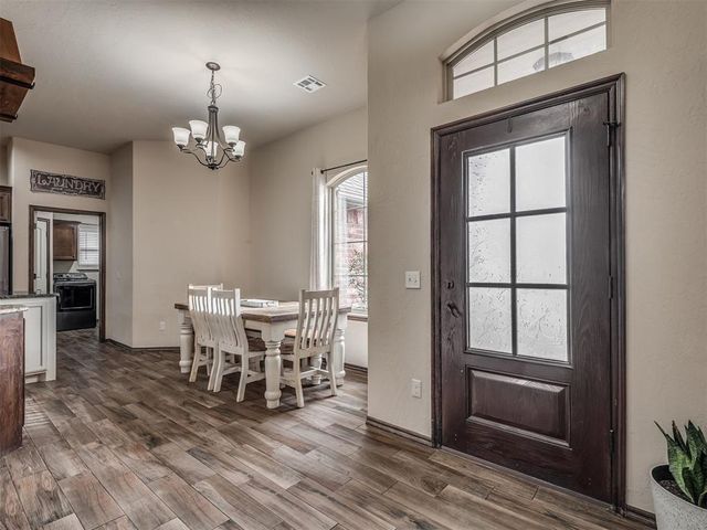 925 SW 14th Street, Moore, OK 73160