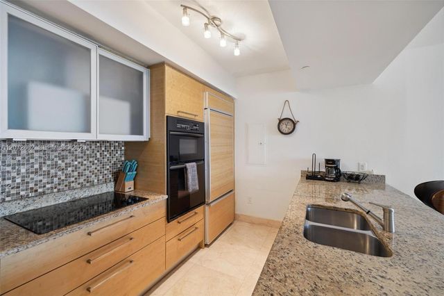 1830 S Ocean Drive 4303, Hallandale Beach, FL 33009