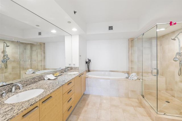 1830 S Ocean Drive 4303, Hallandale Beach, FL 33009