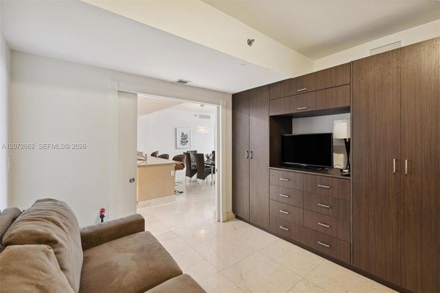 1830 S Ocean Drive 4303, Hallandale Beach, FL 33009