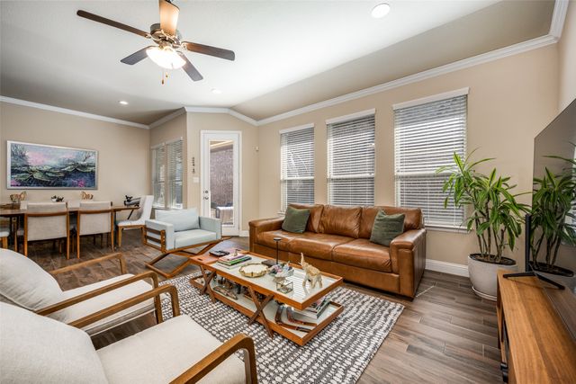 828 Parkside Drive, Argyle, TX 76226