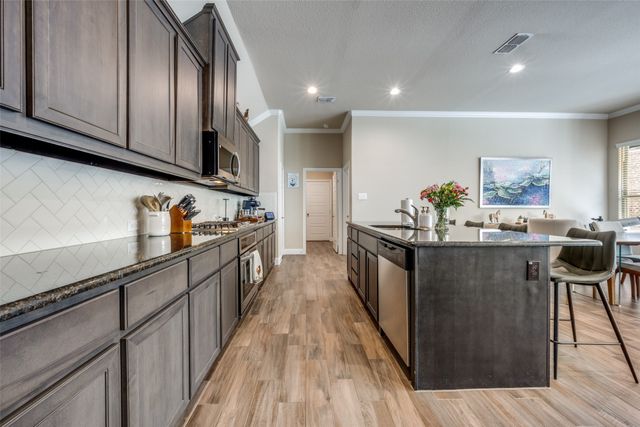 828 Parkside Drive, Argyle, TX 76226