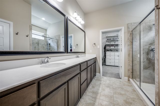 828 Parkside Drive, Argyle, TX 76226