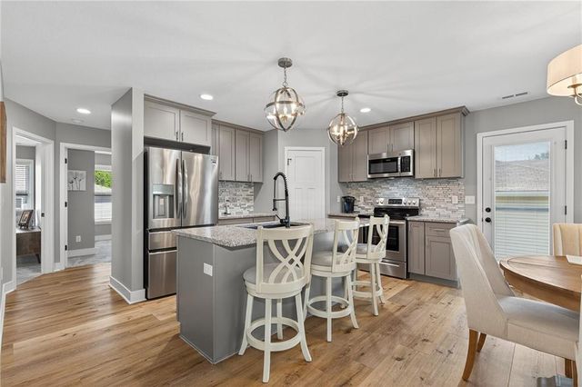 1722 Joann Drive, Raymore, MO 64083