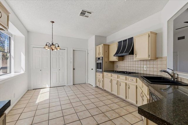 11101 Grapevine LN, Austin, TX 78759