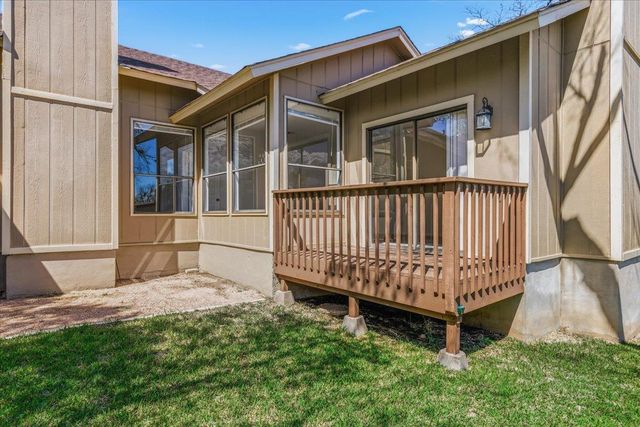 11101 Grapevine LN, Austin, TX 78759