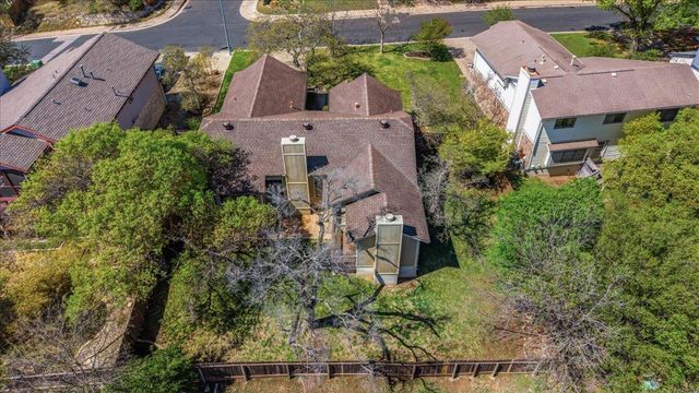 11101 Grapevine LN, Austin, TX 78759