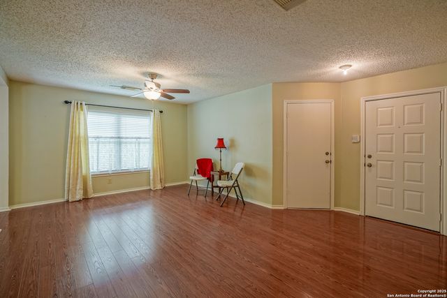 6631 Evenridge Ln, San Antonio, TX 78239