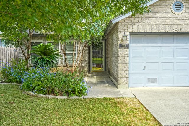 6631 Evenridge Ln, San Antonio, TX 78239