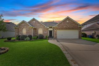 5117 Rainflower Circle S, League City, TX 77573