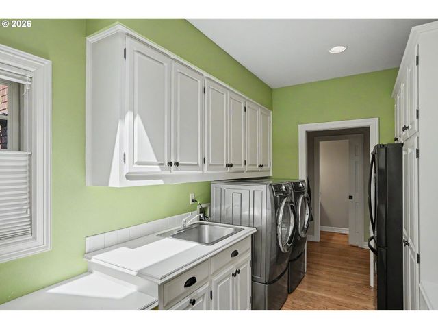 3650 CHRISTEN St S, Salem, OR 97302