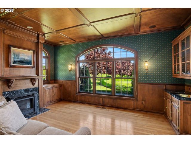 3650 CHRISTEN St S, Salem, OR 97302