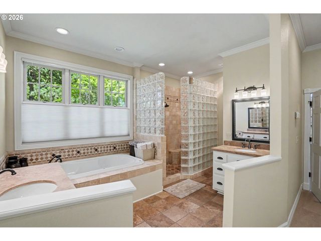 3650 CHRISTEN St S, Salem, OR 97302