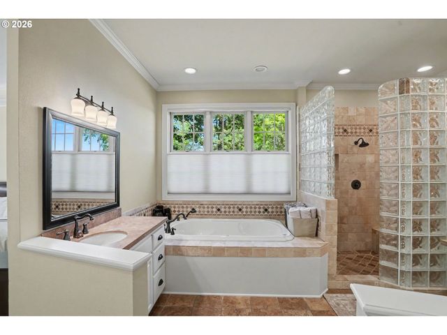 3650 CHRISTEN St S, Salem, OR 97302