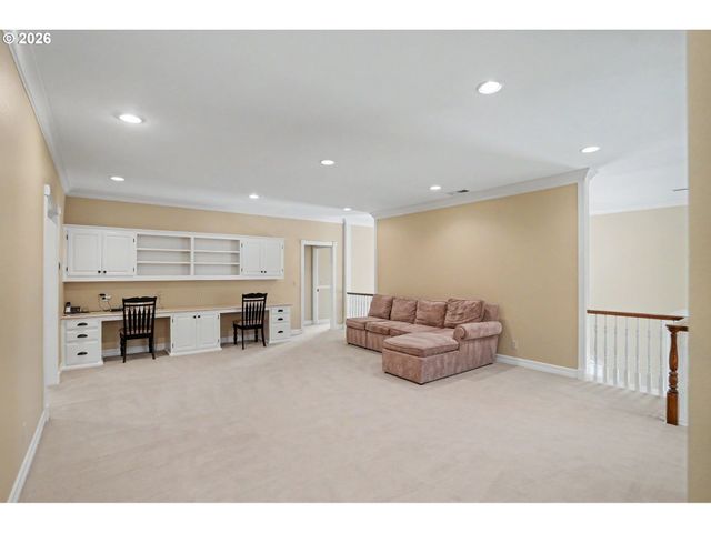 3650 CHRISTEN St S, Salem, OR 97302