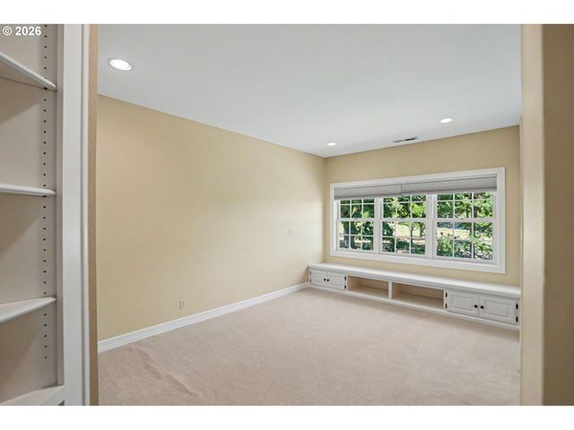3650 CHRISTEN St S, Salem, OR 97302